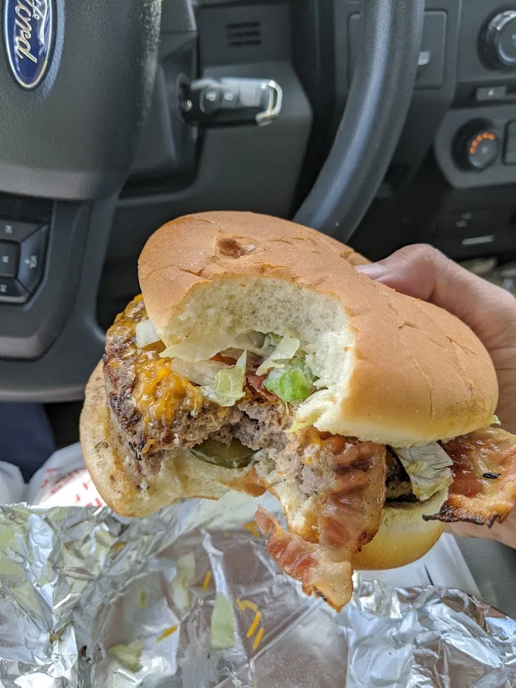 The Quarter Burger